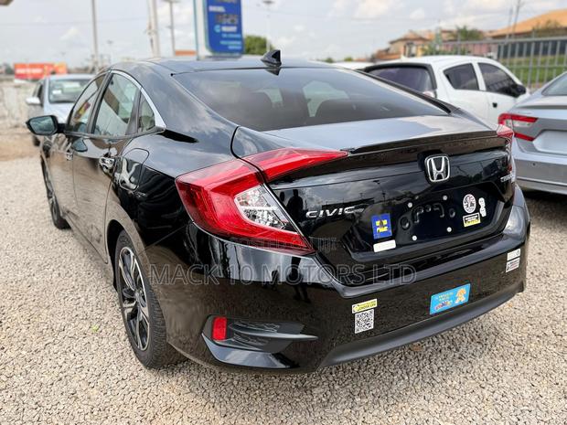 Honda Civic Touring 4dr Sedan (1.5L 4cyl) 2017 Black