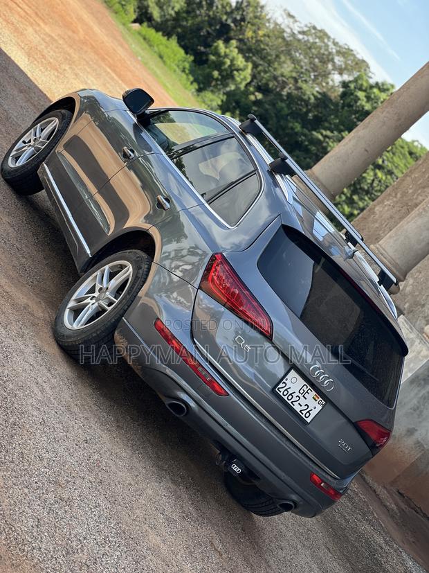 Audi Q5 2.0T Premium AWD quattro 2016 Gray