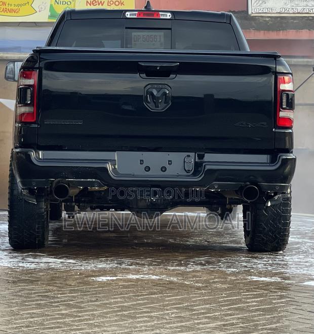 RAM 1500 2020 Black