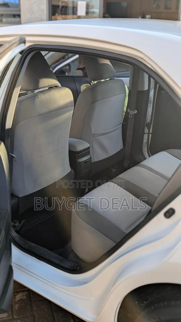 Toyota Corolla 2017 White