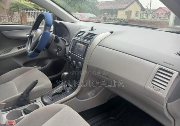 Toyota Corolla 2010 Black