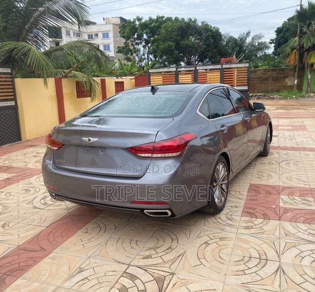 Hyundai Genesis 2015 Gray