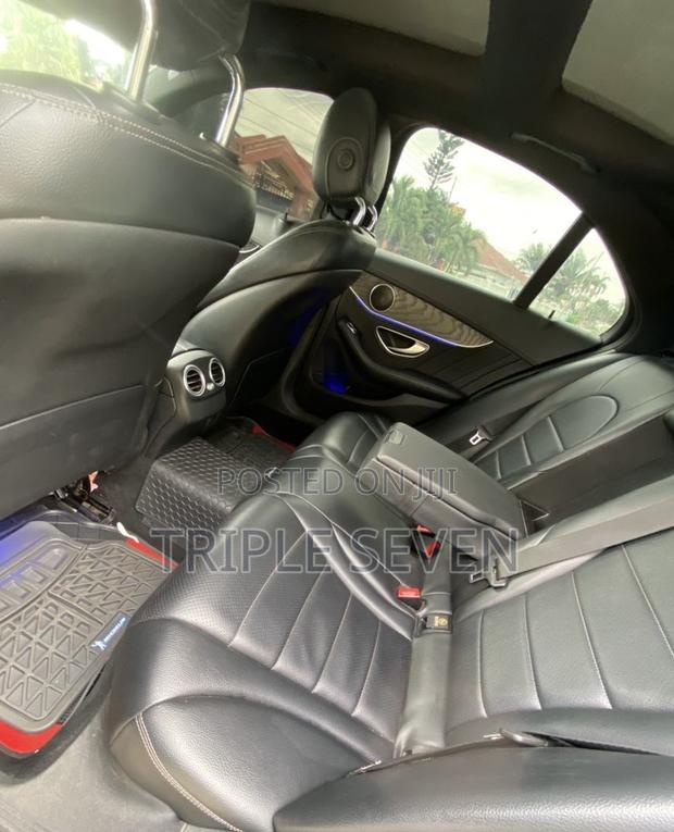 Mercedes-Benz C300 2016 Black
