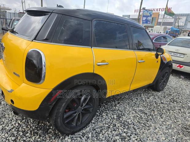 Mini Cooper S 2013 Yellow