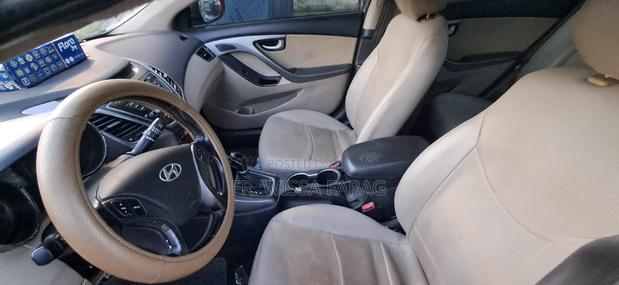 Hyundai Elantra SE 4dr Sedan (1.8L 4cyl 6M) 2014 Brown