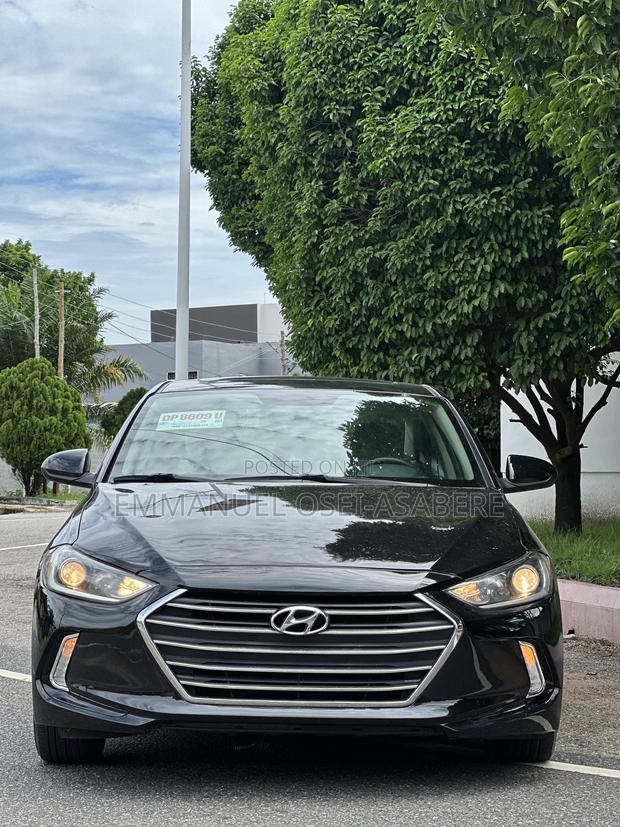Hyundai Elantra Value Edition 2018 Black