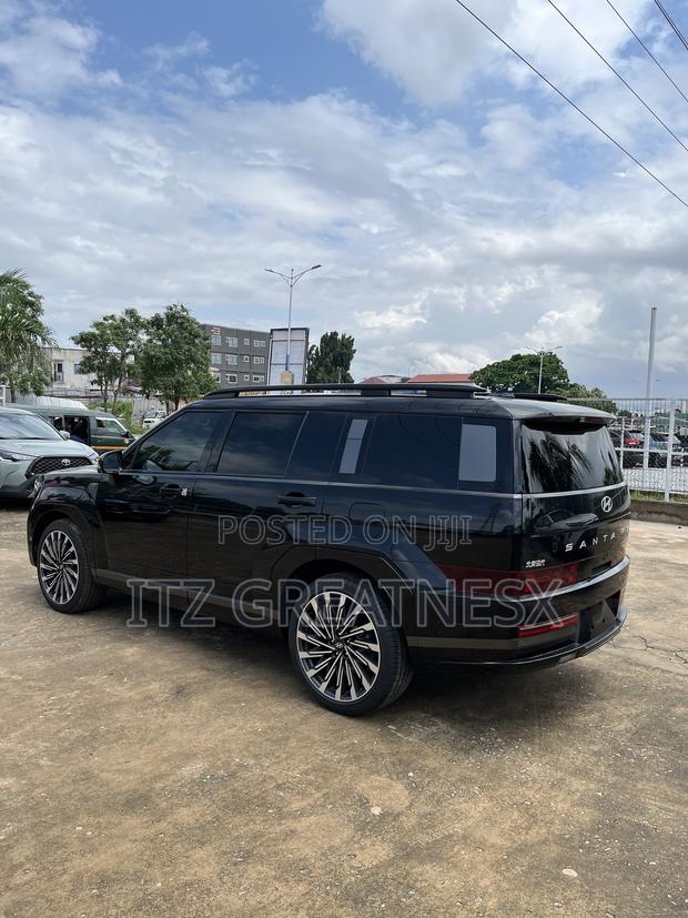 Hyundai Santa Fe Limited 2024 Black