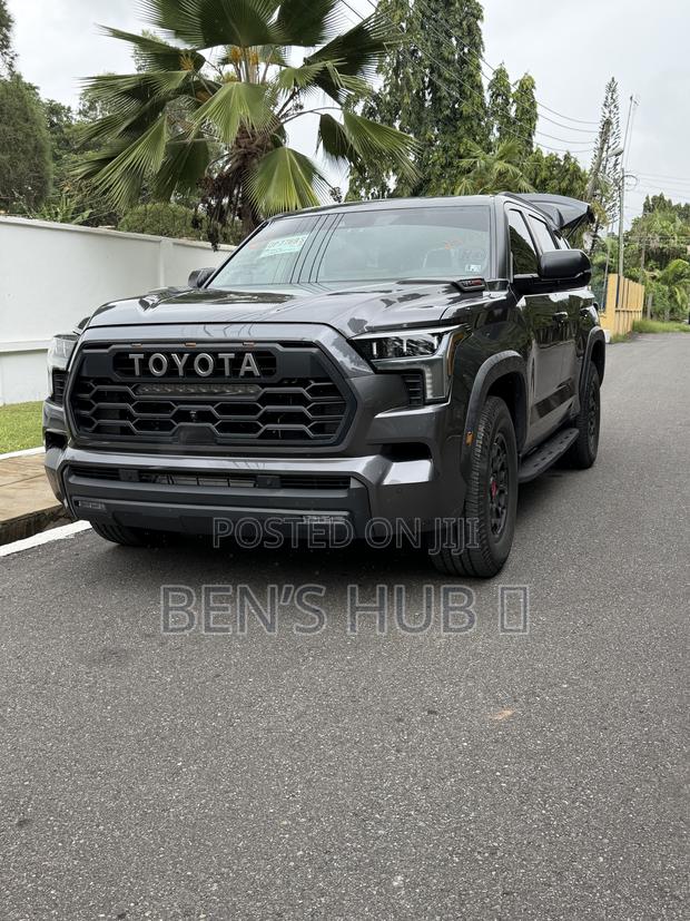 Toyota Sequoia TRD Pro 4WD 2024 Black