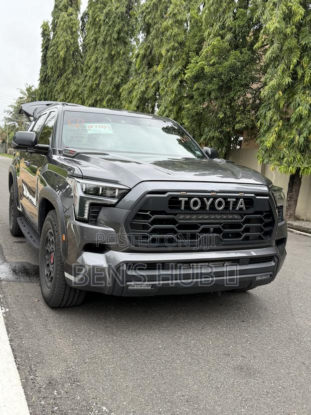 Toyota Sequoia TRD Pro 4WD 2024 Black