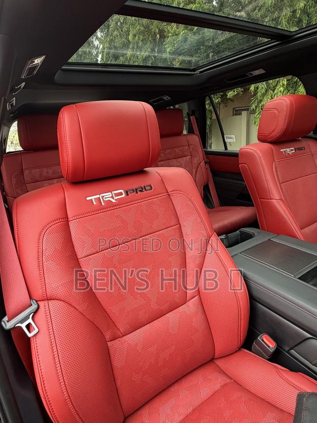 Toyota Sequoia TRD Pro 4WD 2024 Black