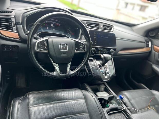 Honda CR-V Touring 4dr SUV AWD (1.5L 4cyl CVT) 2017 White