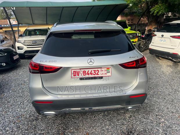 Mercedes-Benz GLA 250 2020 Gray