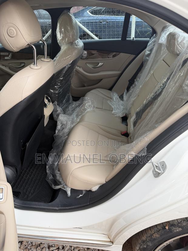 Mercedes-Benz C300 2016 White