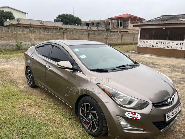 Hyundai Elantra Limited 4dr Sedan (1.8L 4cyl 6A) 2014 Brown