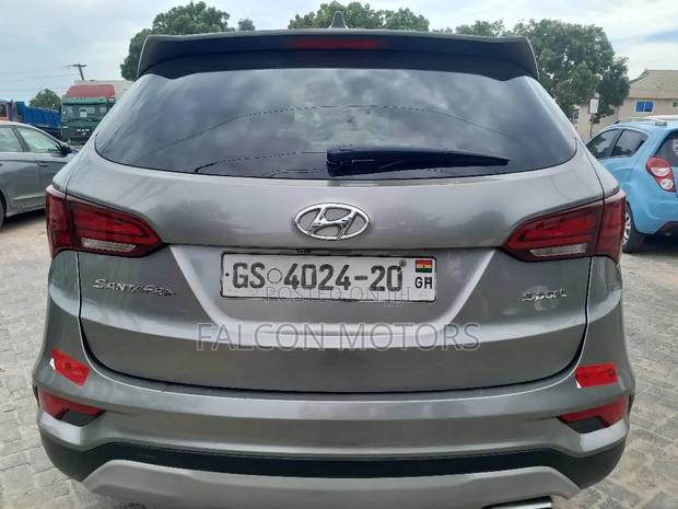 Hyundai Santa Fe SE Ultimate AWD 2018 Gray