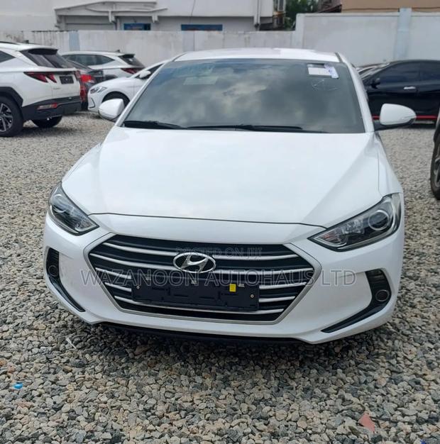Hyundai Avante 2017 White
