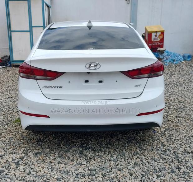 Hyundai Avante 2017 White