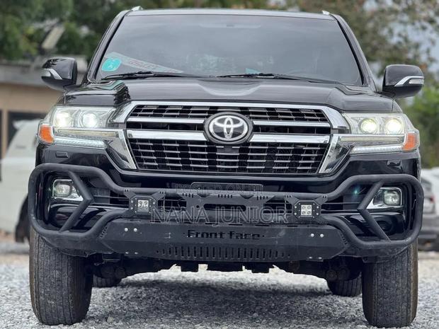 Toyota Land Cruiser 4.6 V8 VX-R 2014 Black