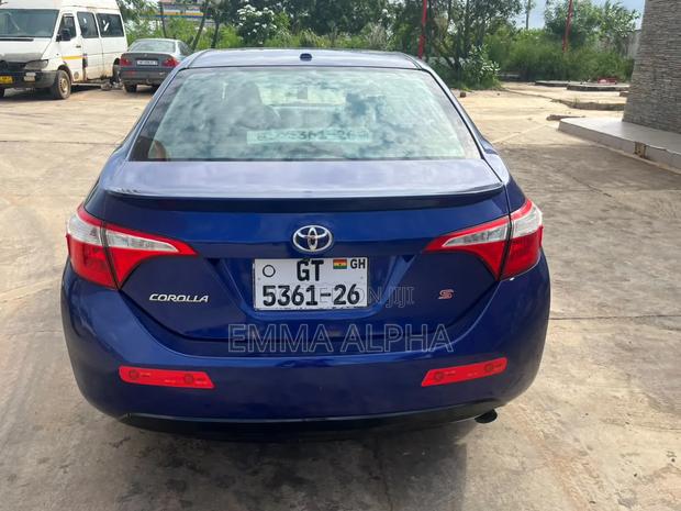 Toyota Corolla 2016 Blue