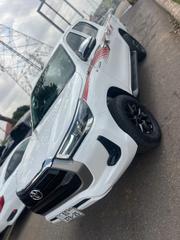 Toyota Hilux 2019 White for sale