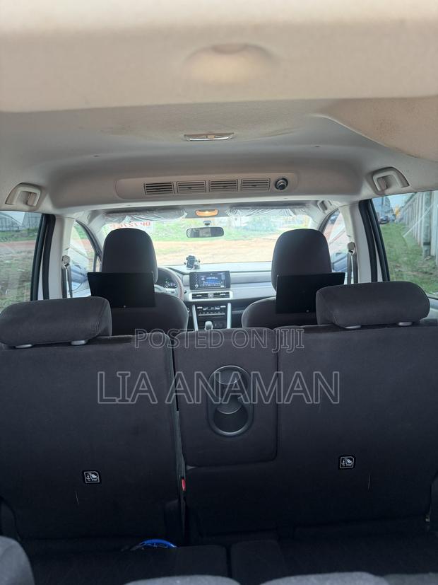 New Mitsubishi Xpander Premium 2024 White