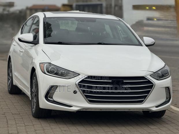 Hyundai Elantra 2017 White