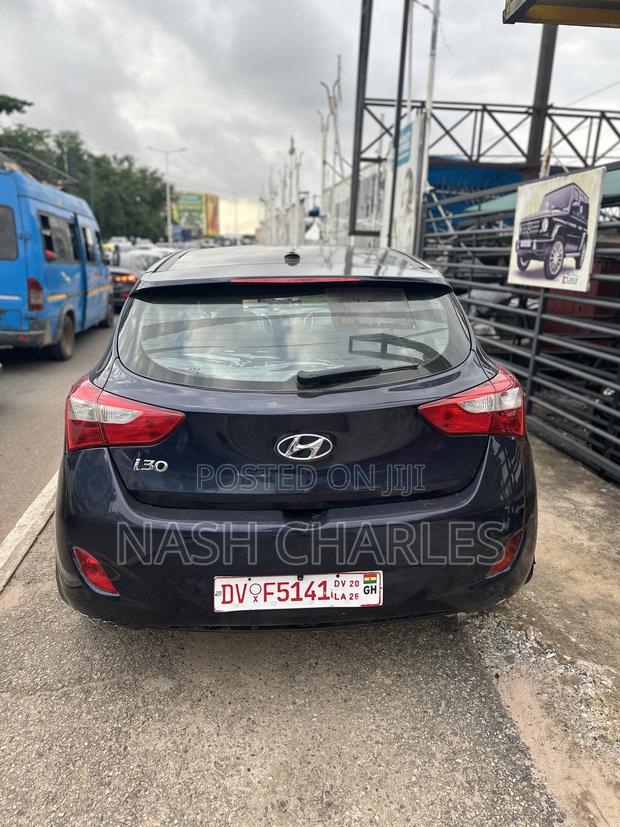 Hyundai Elantra SE 4dr Sedan (1.8L 4cyl 6M) 2014 Blue
