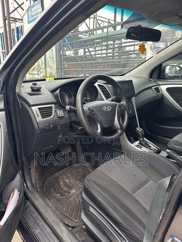 Hyundai Elantra SE 4dr Sedan (1.8L 4cyl 6M) 2014 Blue