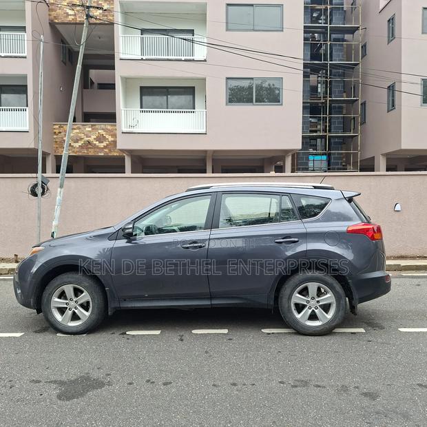 Toyota RAV4 2015 Gray