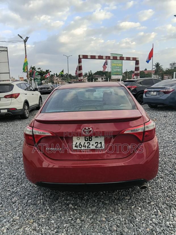 Toyota Corolla 2015 Red