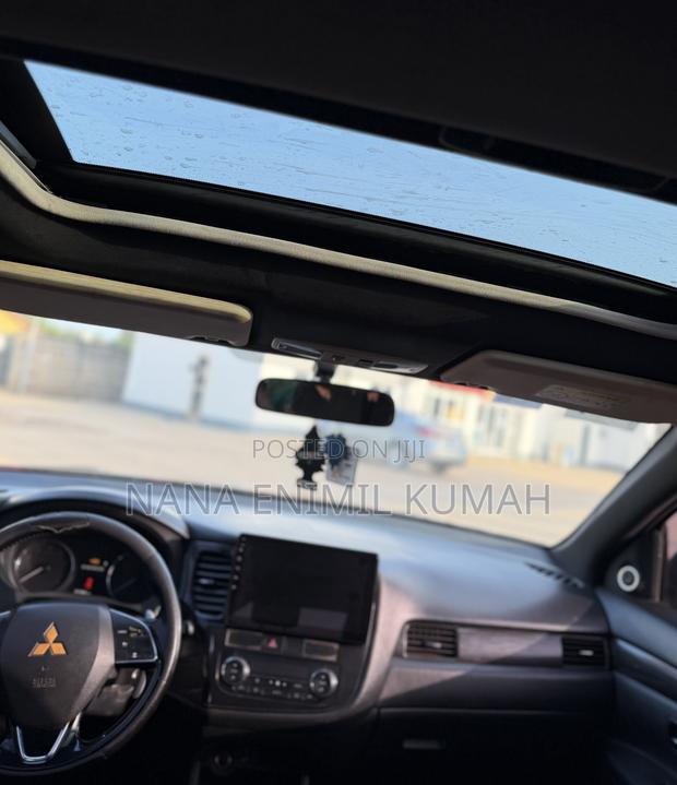 Mitsubishi Outlander 2016 Black