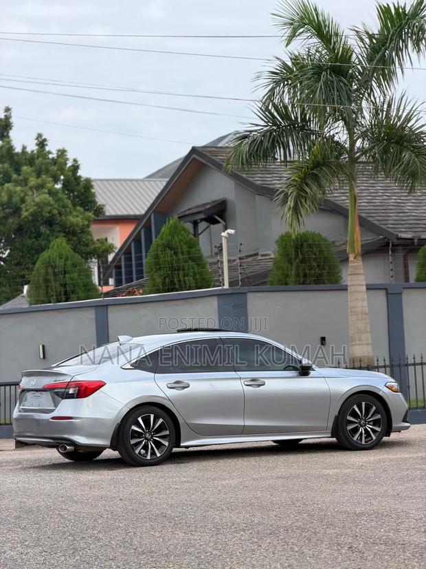 Honda Civic 2024 Silver