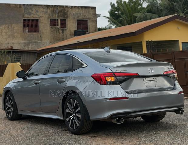 Honda Civic 2024 Silver