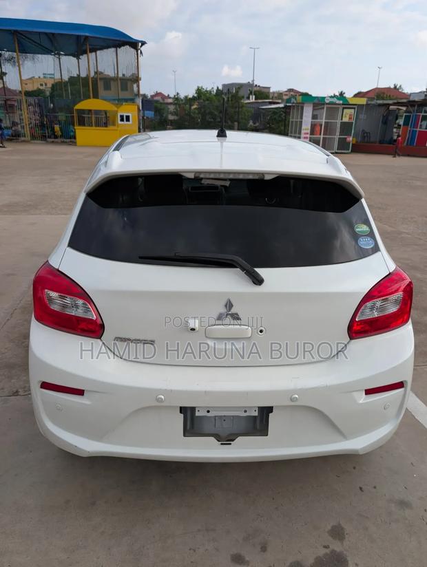 Mitsubishi Mirage ES 2017 Pearl