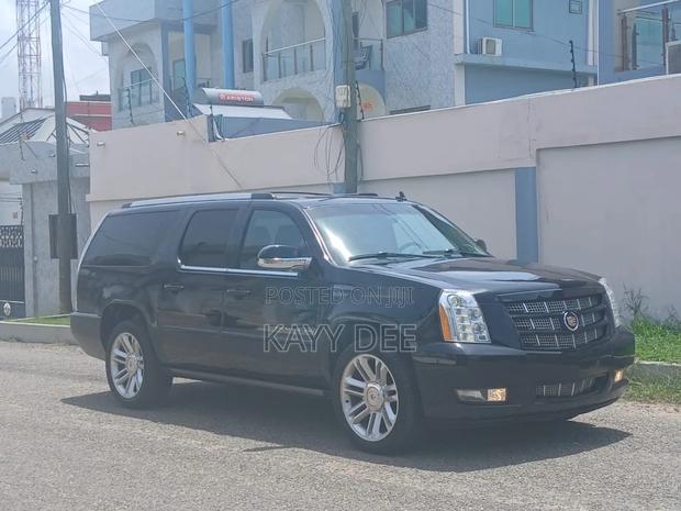 Cadillac Escalade ESV 2014 Black