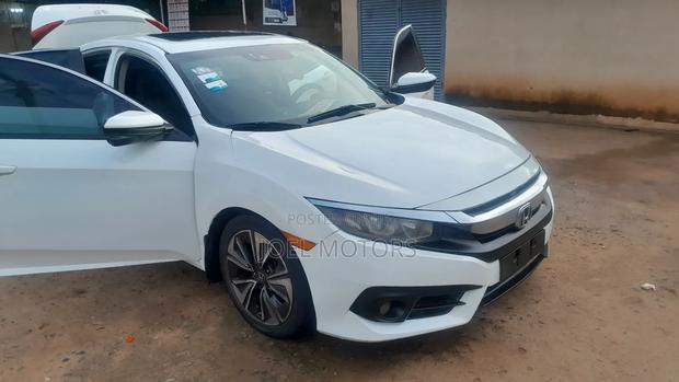 Honda Civic 2016 White