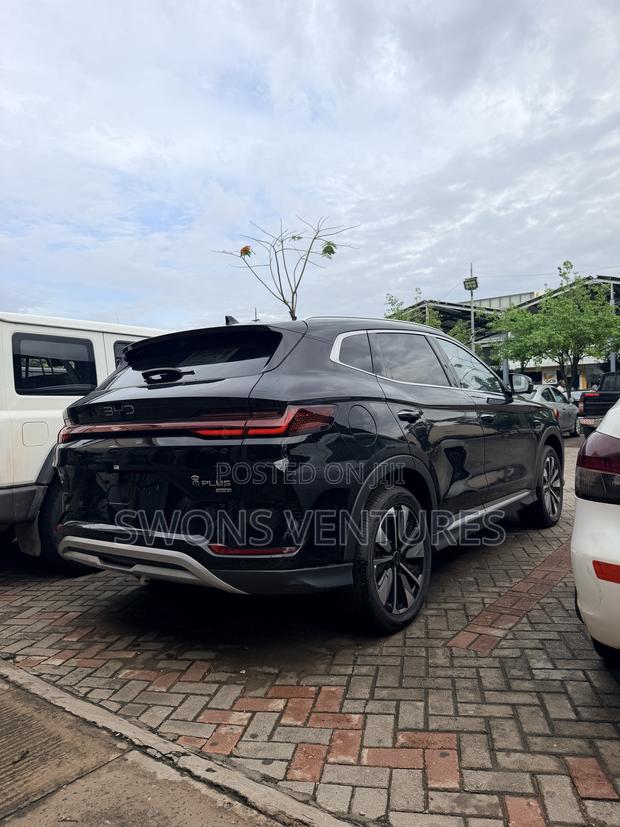 New BYD Song Plus 2025 Black