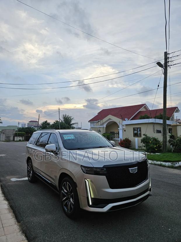 Cadillac Escalade 2021 Gold