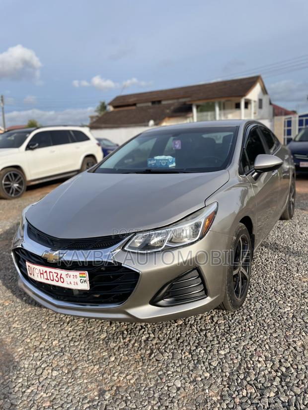 Chevrolet Cruze 2019 Gold