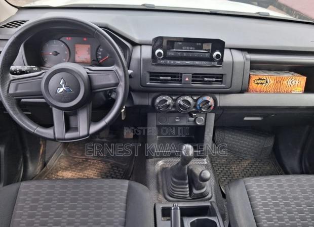 Mitsubishi L200 2024 White
