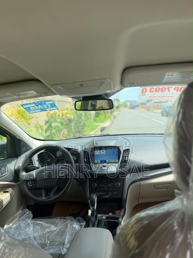 Ford Escape S FWD 2019 Gray