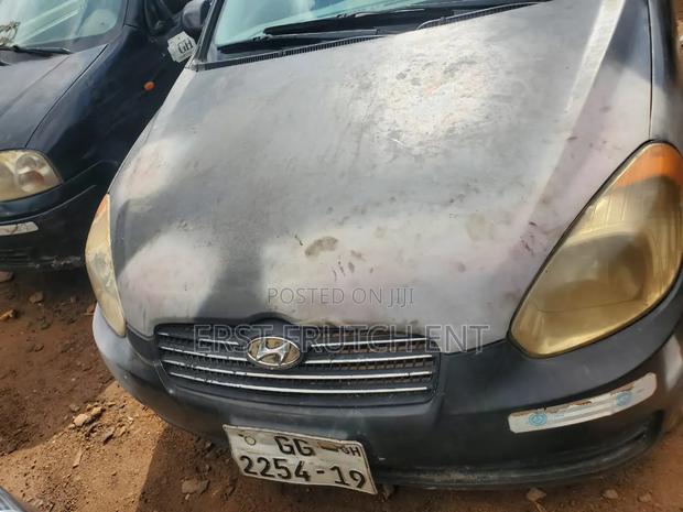 Hyundai Accent 2010 Gray