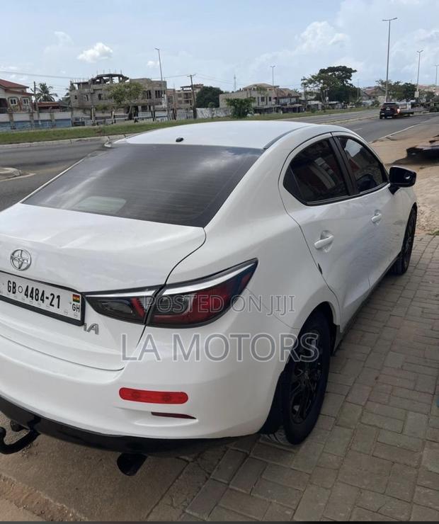 Toyota Yaris iA 1.5 FWD 2017 White