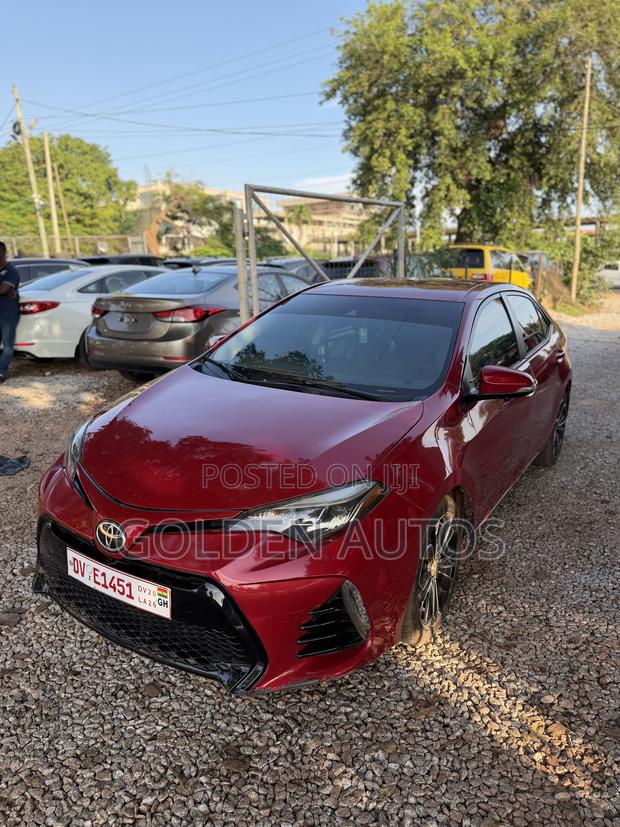 Toyota Corolla SE 4dr Sedan (1.8L 4cyl CVT) 2017 Red