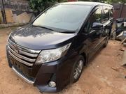 Toyota Voxy SV Premium 2014 Blue for sale