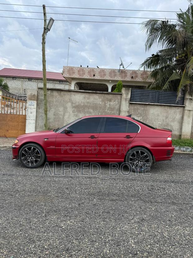 BMW 330i 2004 Red