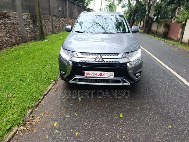 Mitsubishi Outlander SEL FWD 2020 Gray