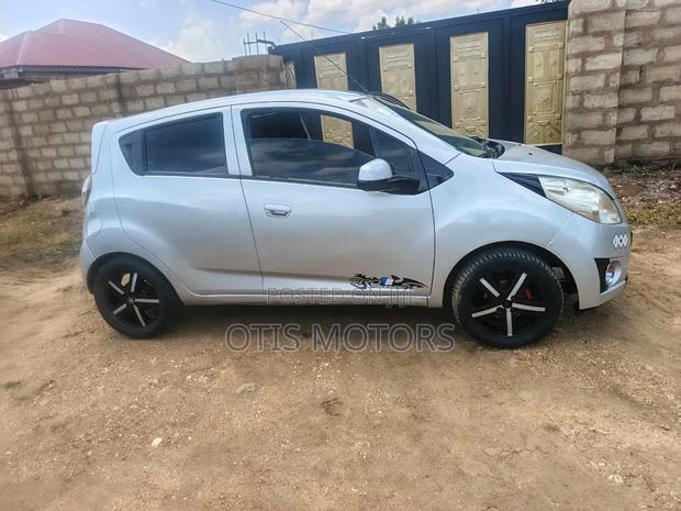 Chevrolet Spark LT 2012 Silver
