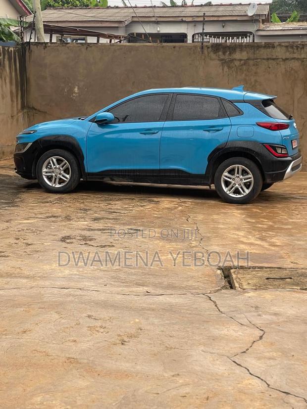 Hyundai Kona Limited 2022 Blue