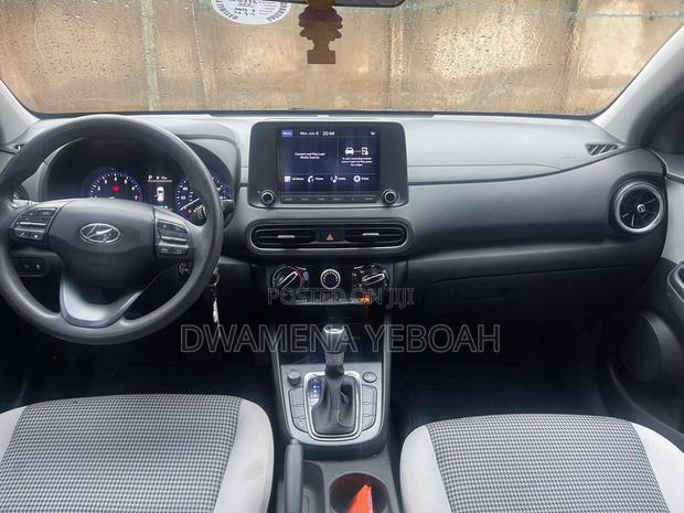 Hyundai Kona Limited 2022 Blue